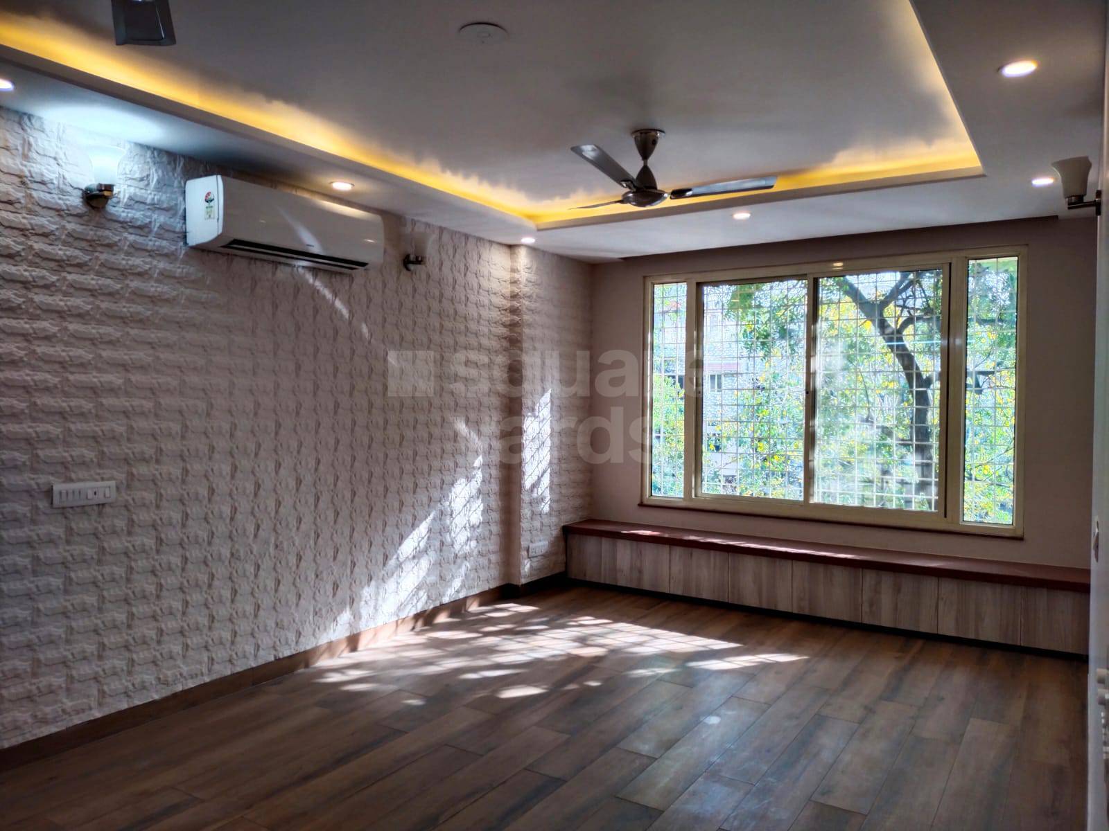 Rental 3 Bedroom 1600 Sq.Ft. Apartment in DDA Flats Vasant Kunj, Vasant