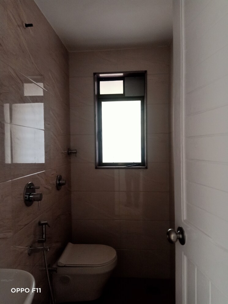 Bathroom, andheri west 3 Bedroom 1300 Sq.Ft. Apartment In Andheri West Mumbai 3918091