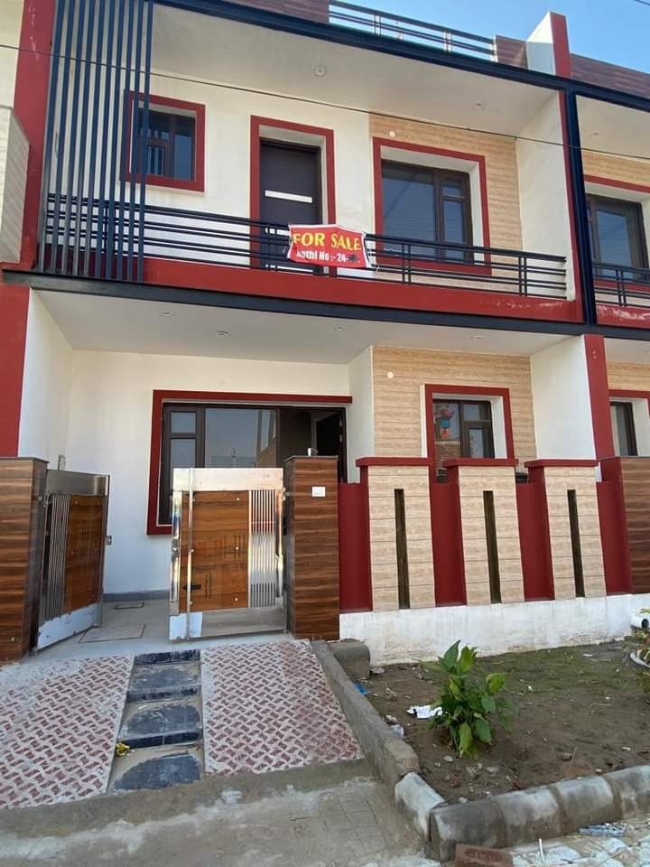 Resale 3 Bedroom 1280 Sq.Ft. Apartment in Zirakpur Chandigarh 4023500