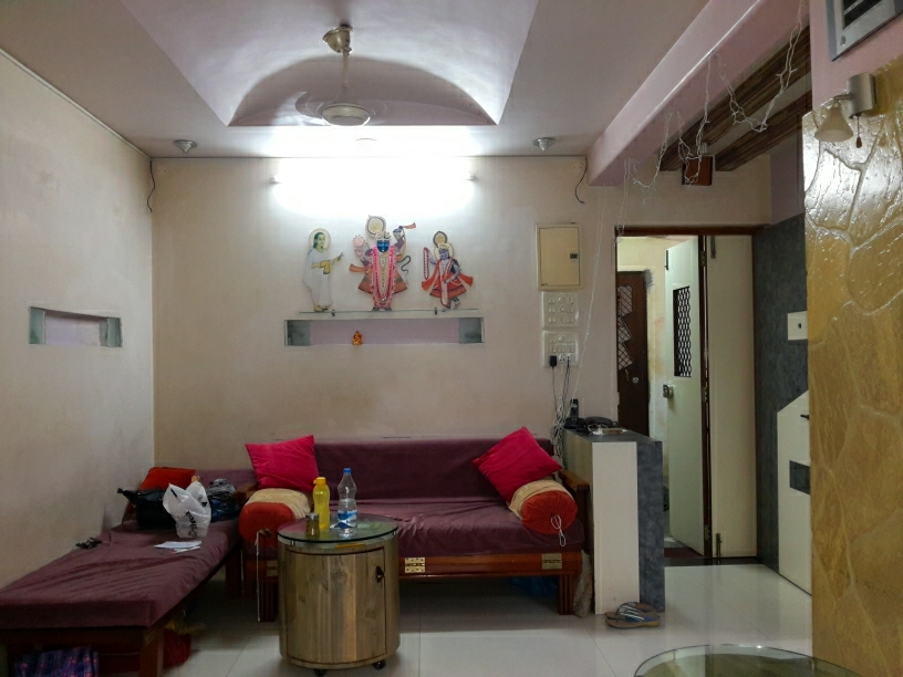 gown on rent in tilak nagar