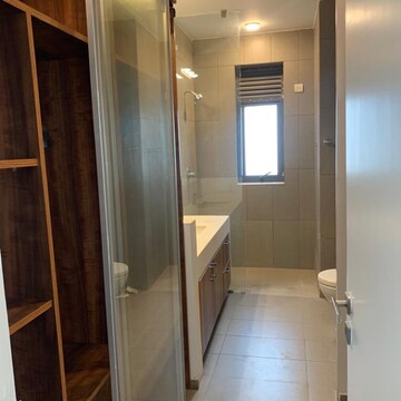 Bathroom in 3 BHK Apartment at Ireo Skyon, Sector 60 – for Rent