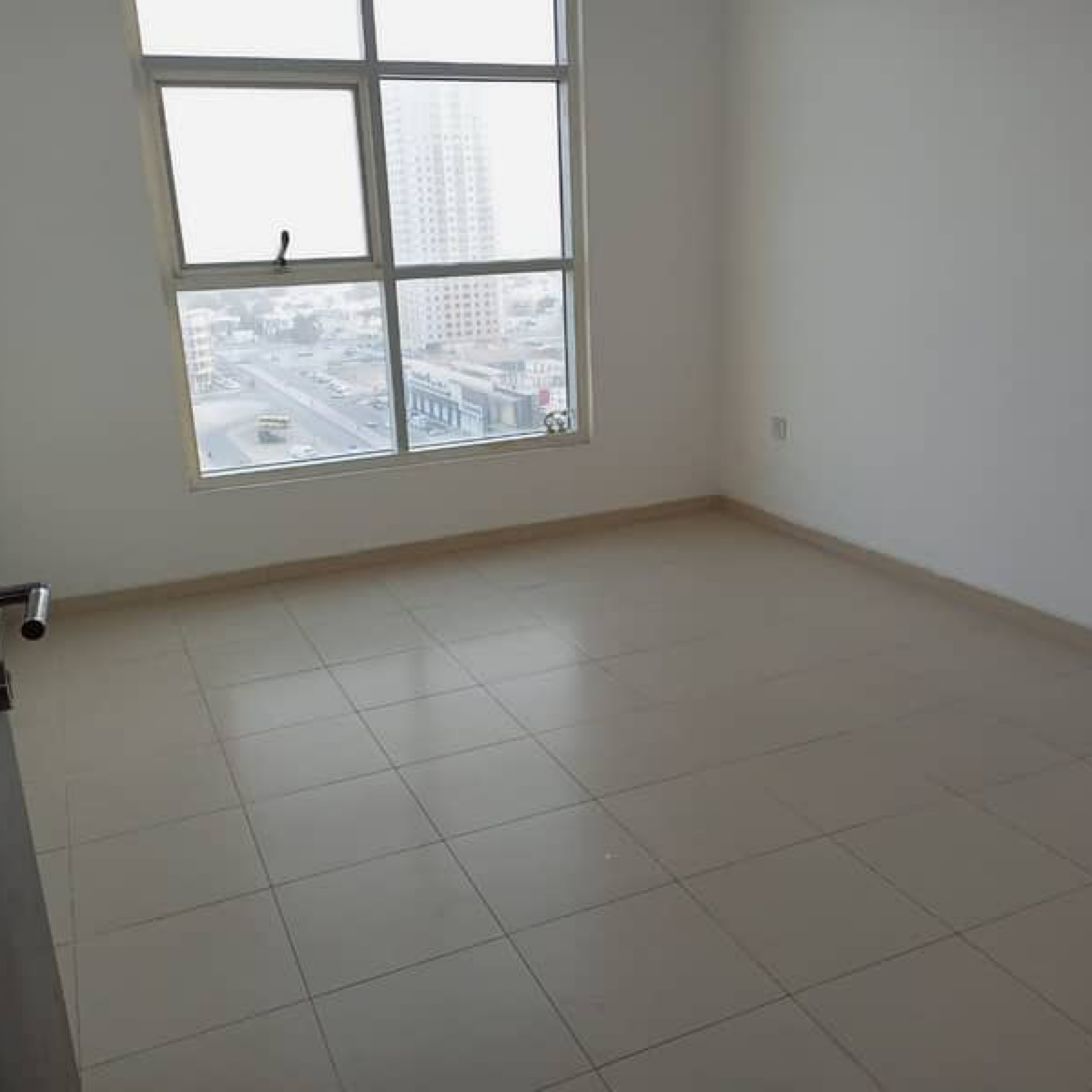 2 BR 1200 Sq.Ft. Apartment in City Tower