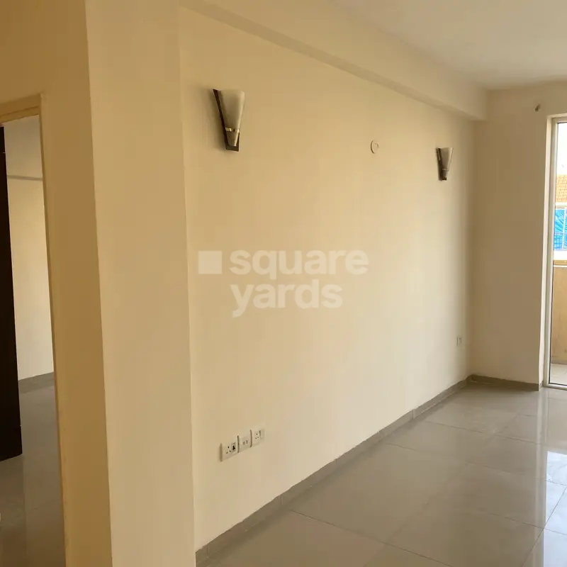 3 BHK + Extra Room Apartment For Rent in Emaar Emerald Floors