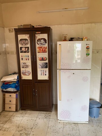 Furnished Amenities in 2 BHK Apartment at Veera Desai Road – for Rent