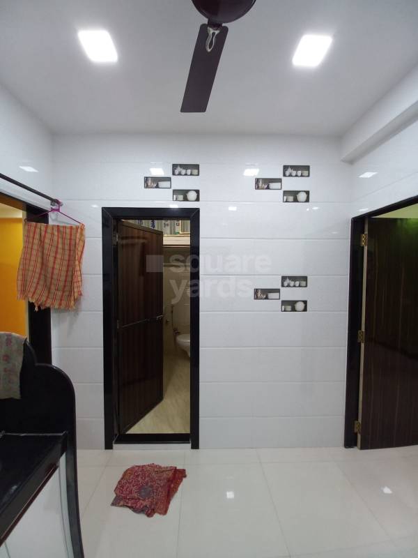 Resale 3 Bedroom 1375 Sq.Ft. Apartment in K Raheja Heights, Goregaon