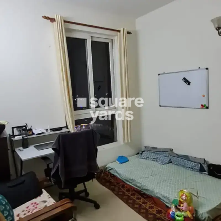 Living Room, emaar-emerald-estate 2 Bedroom 1020 Sq.Ft. Apartment In Sector 65 Gurgaon 3942677