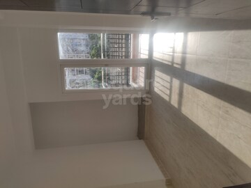 Room in 3 BHK Apartment at Panchsheel Pratistha, Sector 75 – for Rent