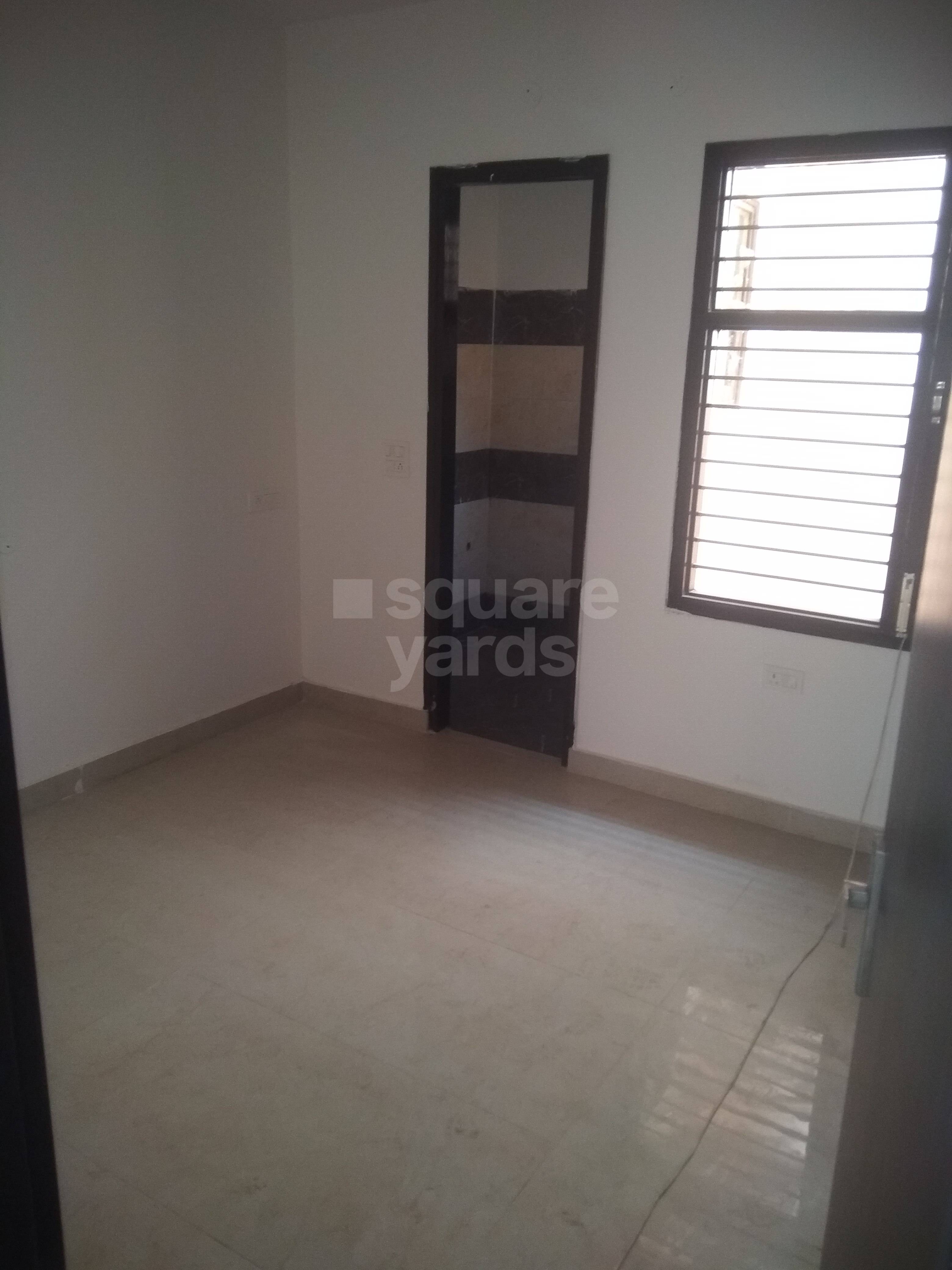 Resale 2 Bedroom 87 Sq.Yd. Independent House in Shiva Enclave Zirakpur