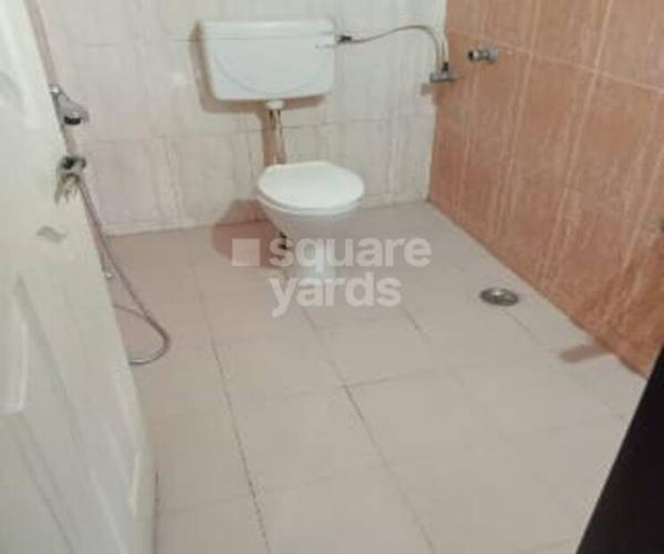 Bathroom, beliaghata 1 Bedroom 595 Sq.Ft. Apartment In Beliaghata Kolkata 3977794