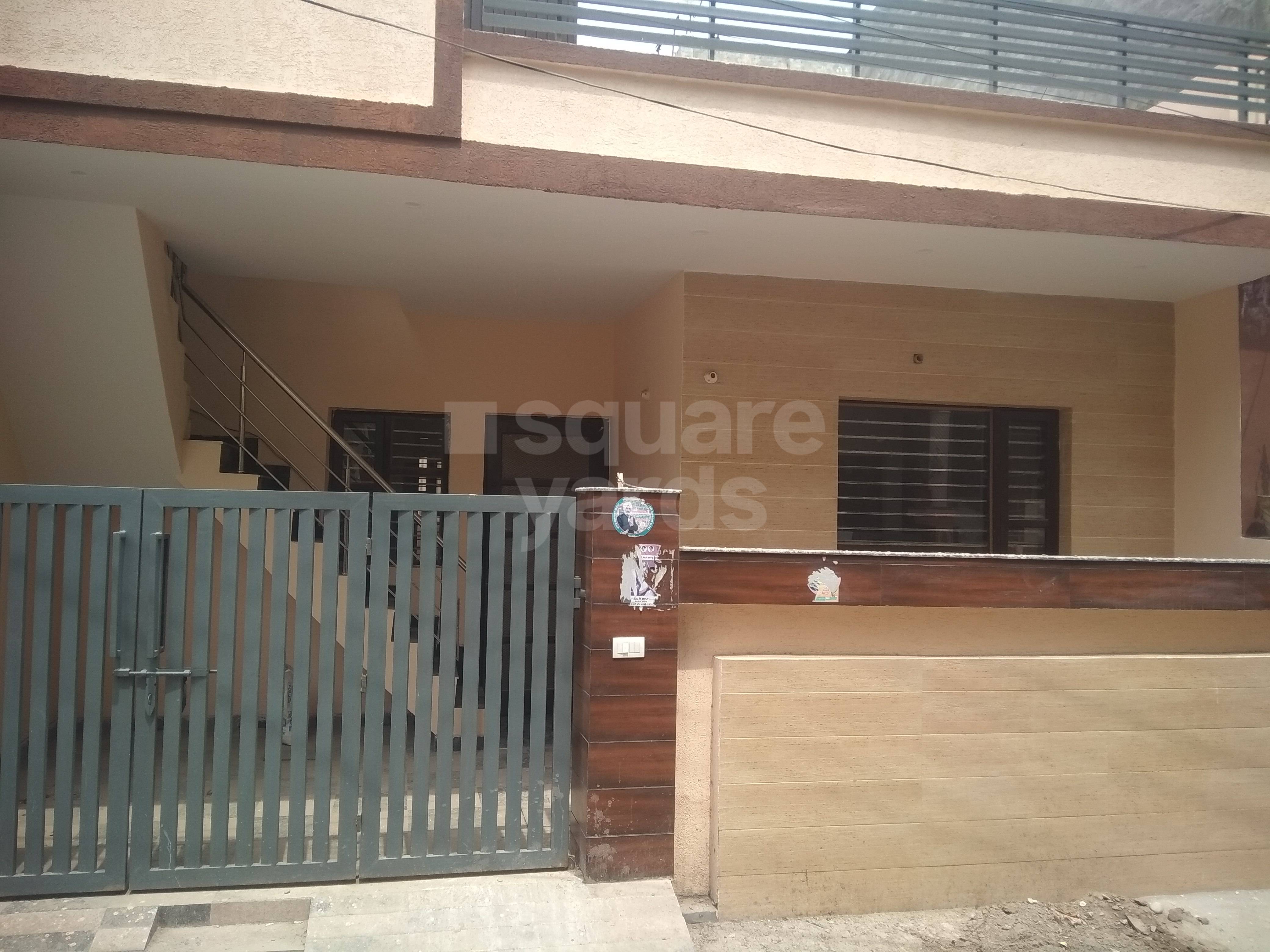 Resale 3 Bedroom 750 Sq.Ft. Independent House in Shiva Enclave Zirakpur, Patiala Road Zirakpur