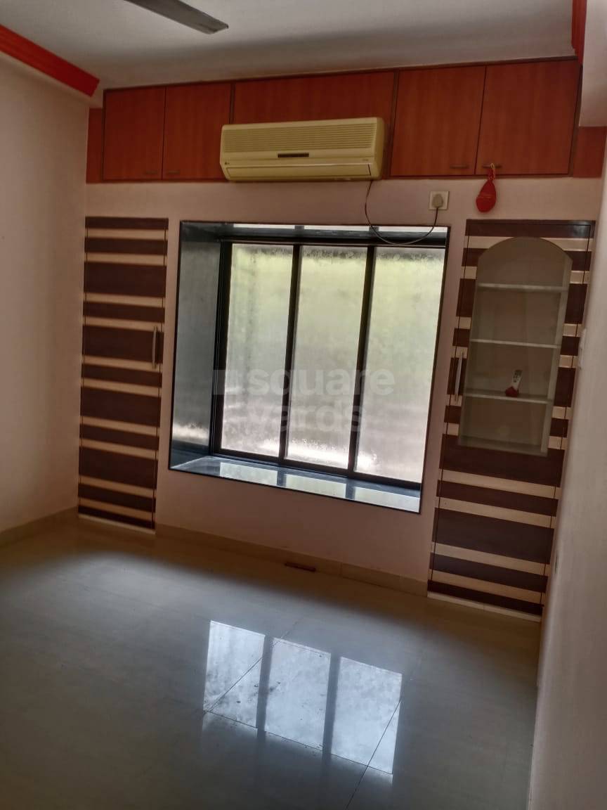Rental 2 Bedroom 1000 Sq.Ft. Apartment in Gokuldham Complex, Goregaon