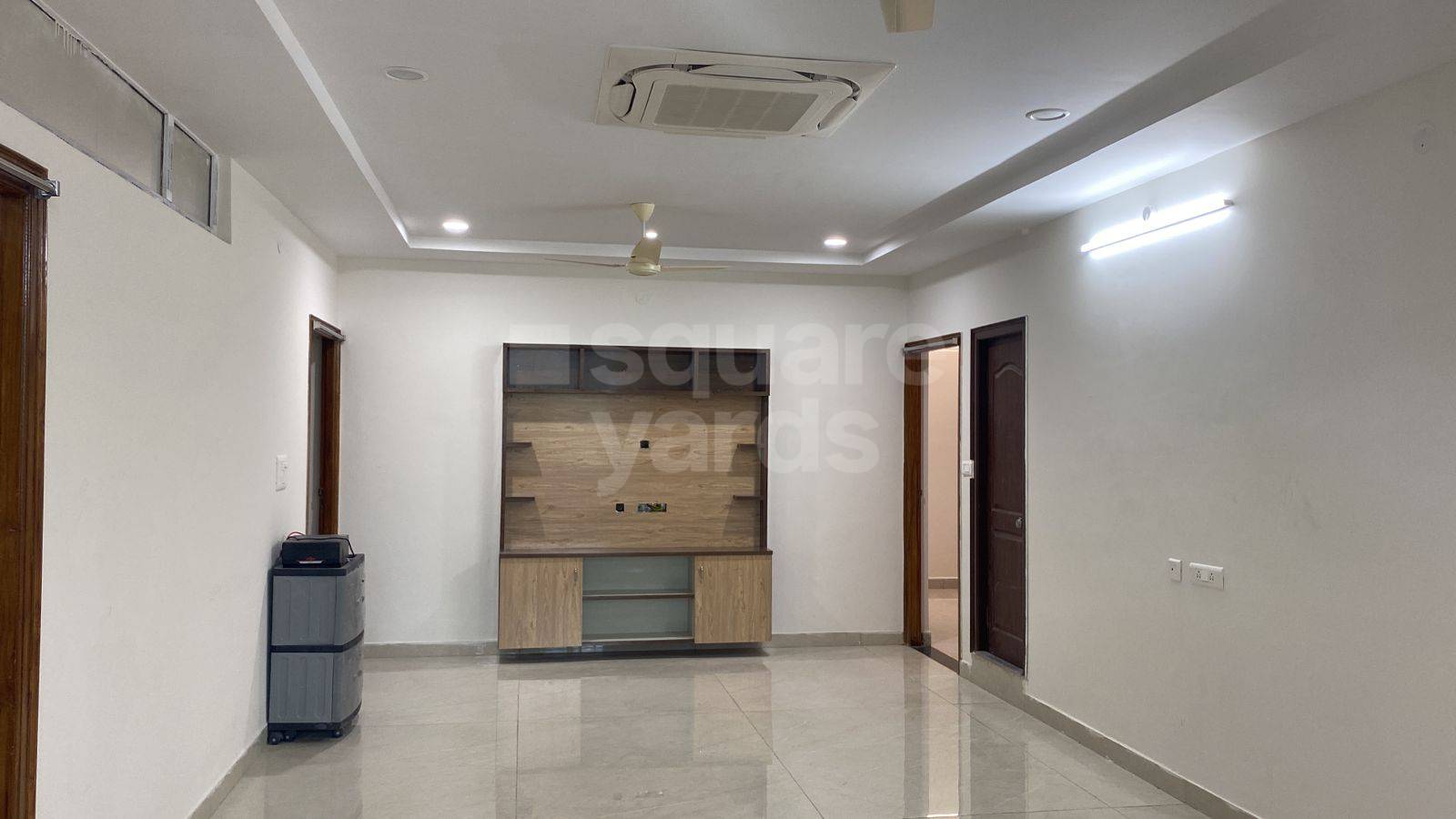 Rental 3 Bedroom 2600 Sq.Ft. Apartment in Movie Towers, Kokapet