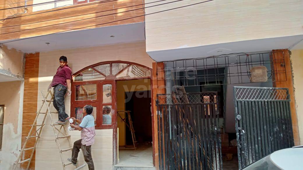 Resale 4 Bedroom 55 Sq.Yd. Independent House in Laxman Vihar Gurgaon