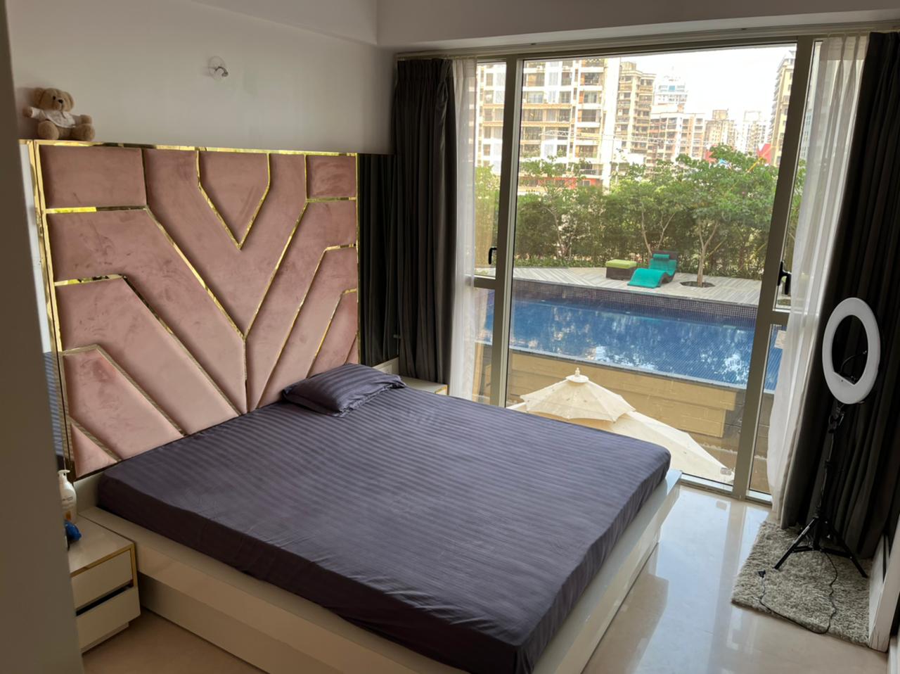 2 BHK Apartment For Sale in Transcon Triumph Tower