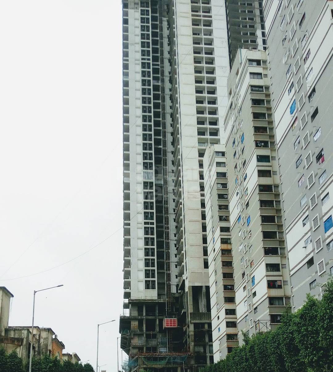 Rental 3 Bedroom 1550 Sq.Ft. Apartment in Omkar Alta Monte, Malad East Mumbai 4040544