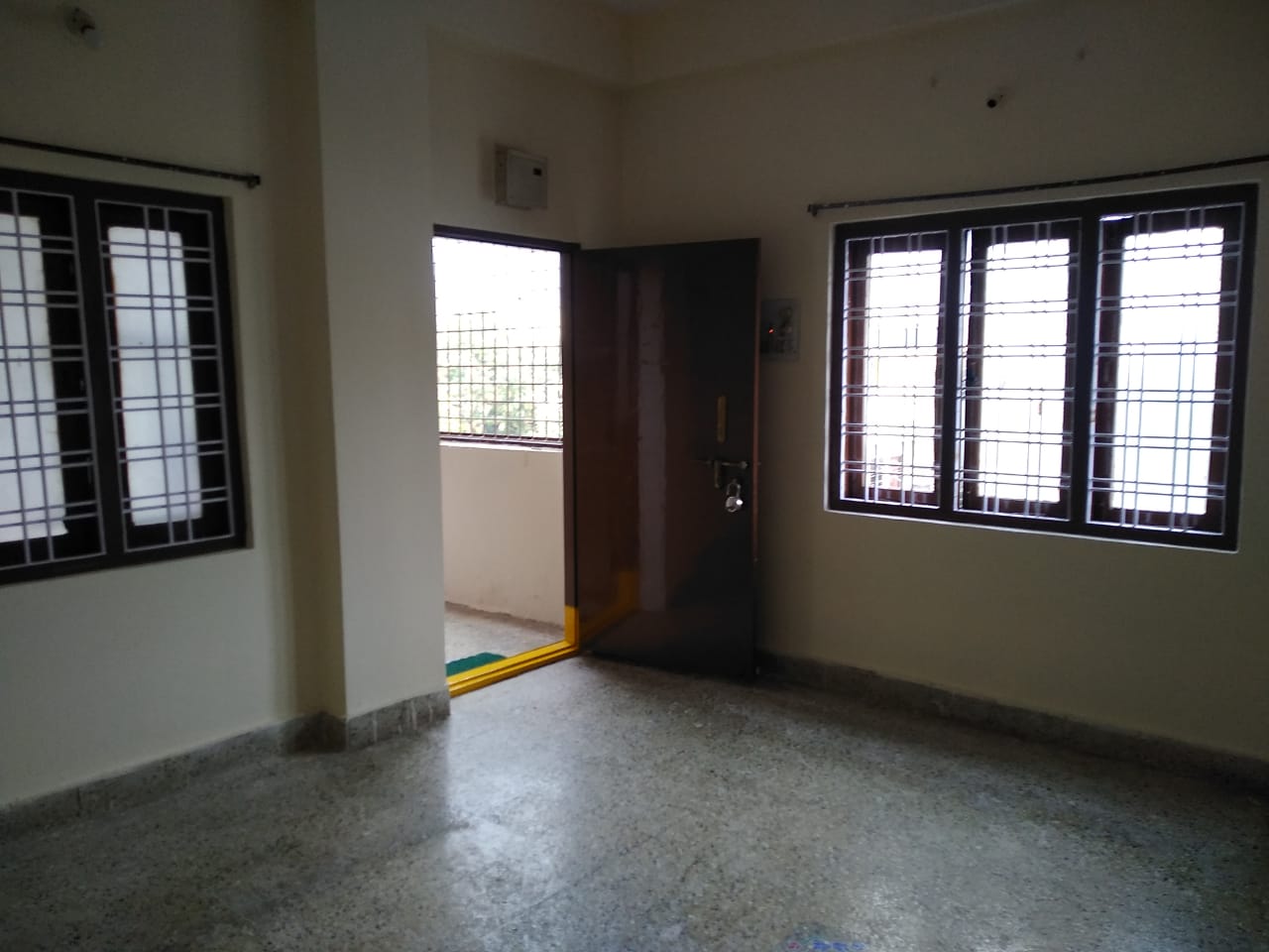 Resale 3 Bedroom 935 Sq.Ft. Apartment in Safilguda Hyderabad - 4582430