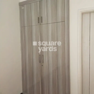 Room in 3 BHK Apartment at BPTP Astaire Gardens, Sector 70a – for Rent