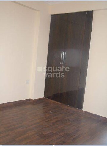 Master Bedroom in 3.5 BHK Apartment at Skytech Matrott, Sector 76 – for Rent