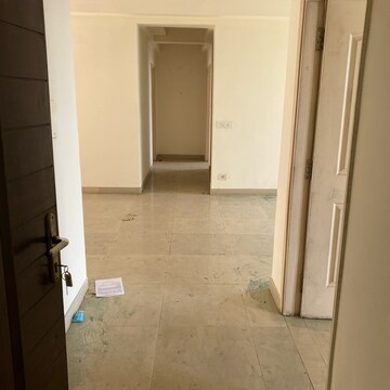 Room in 3 BHK Apartment at GPL Eden Heights, Sector 70 – for Rent