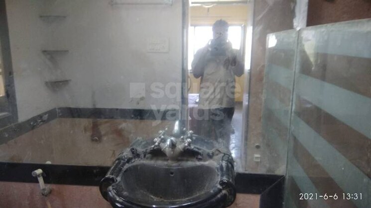 Bathroom, nutan-abhishek 2 Bedroom 700 Sq.Ft. Apartment In Lokhandwala Complex Mumbai 4065682