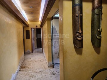  4 BHK Apartment at Oberoi Sky Gardens, Andheri West – for Sale