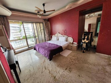 Bedroom in 4 BHK Apartment at Oberoi Sky Gardens, Andheri West – for Sale