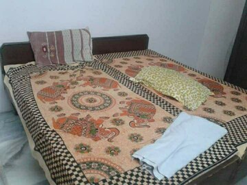 Bedroom in 2.5 BHK Builder Floor at Palam Vihar Extension – for Rent