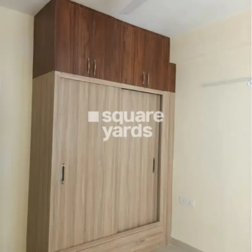 Room in 2 BHK Apartment at Shree Vardhman Mantra, Sector 67 – for Rent