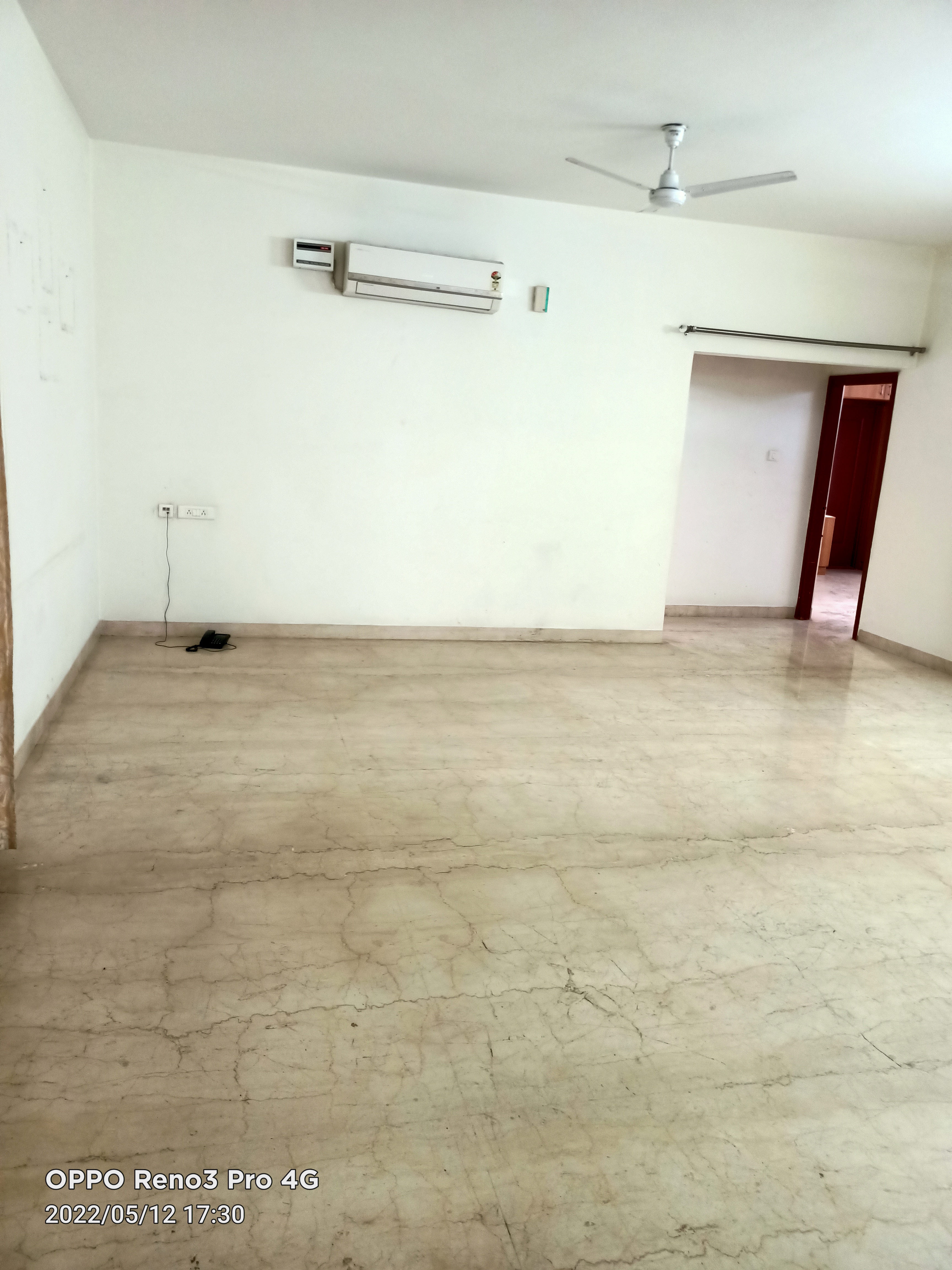 Resale 3 Bedroom 2500 Sq.Ft. Apartment in JR Residency, Srinagar Colony
