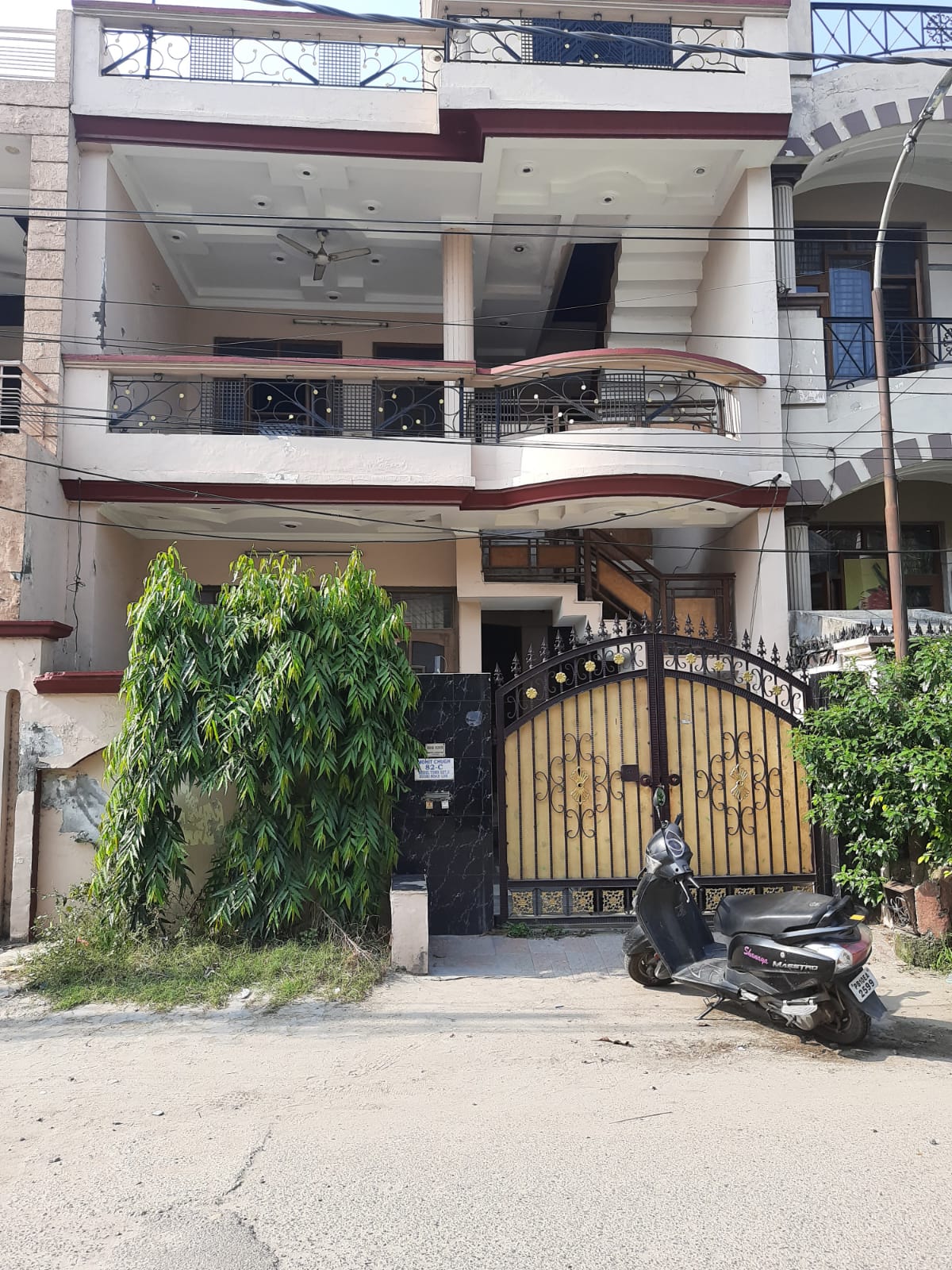 For Sale Farm House In Model Town 6 Independent Farm House Model Town Offers At The Most
