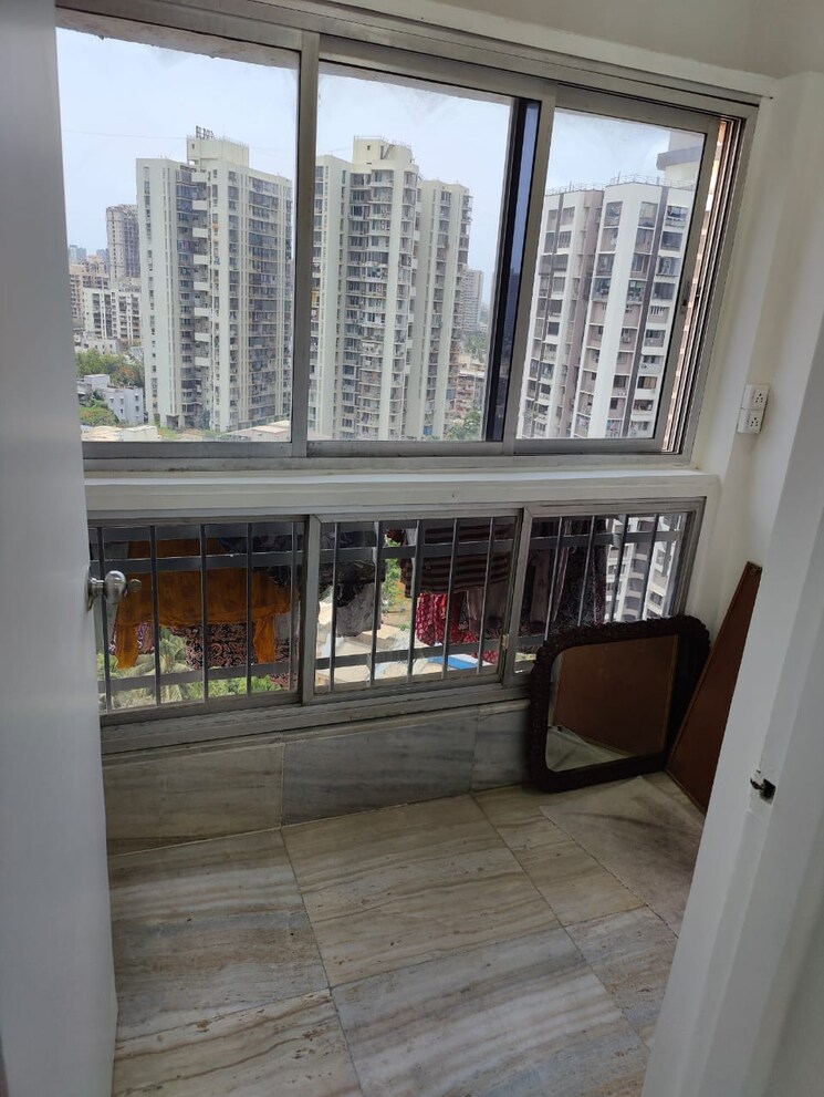 Balcony, stellar-tower 3 Bedroom 1650 Sq.Ft. Apartment In Andheri West Mumbai 4080230