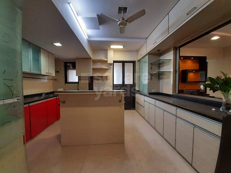 Kitchen, k-raheja-raheja-classique 3.5 Bedroom 1850 Sq.Ft. Apartment In Andheri West Mumbai 4083342