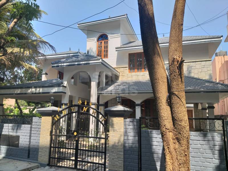 Resale 6+ Bedroom 6000 Sq.Ft. Independent House in Babusa Palya