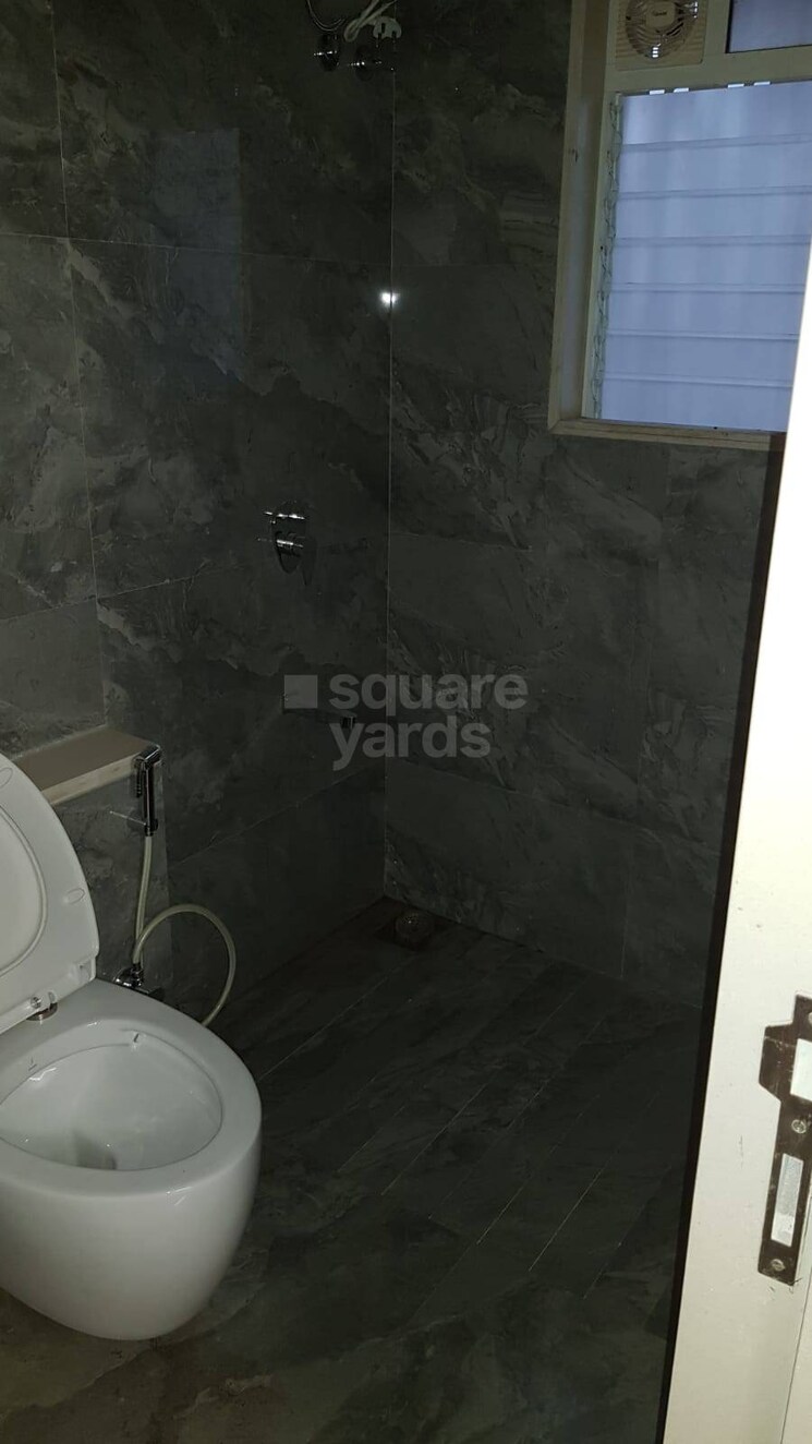 Attached Bathroom, juhu 3 Bedroom 1650 Sq.Ft. Apartment In Juhu Mumbai 4091212