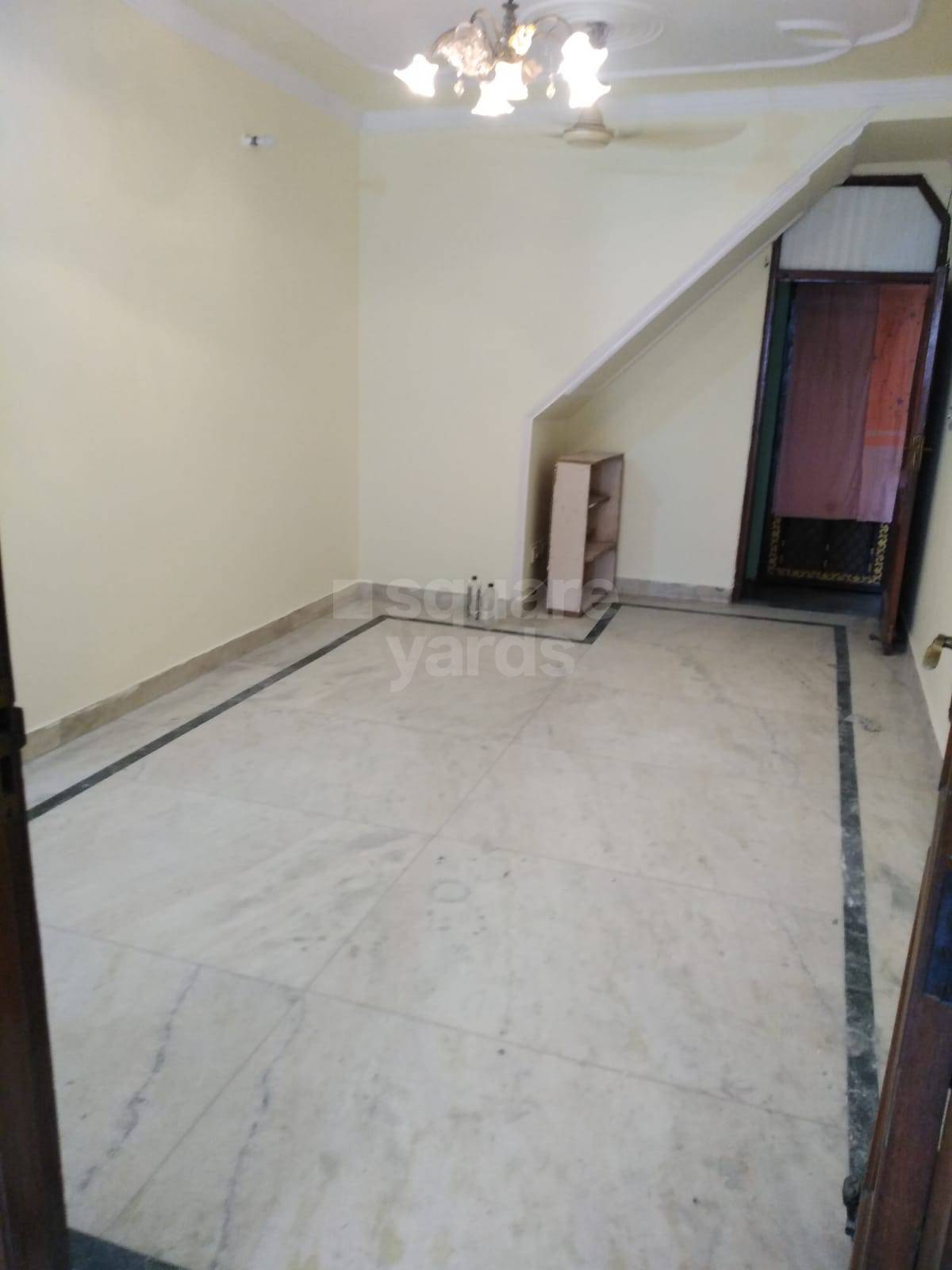 Rental 1 Bedroom 395 Sq.Ft. Independent House in RWA Block B Dayanand