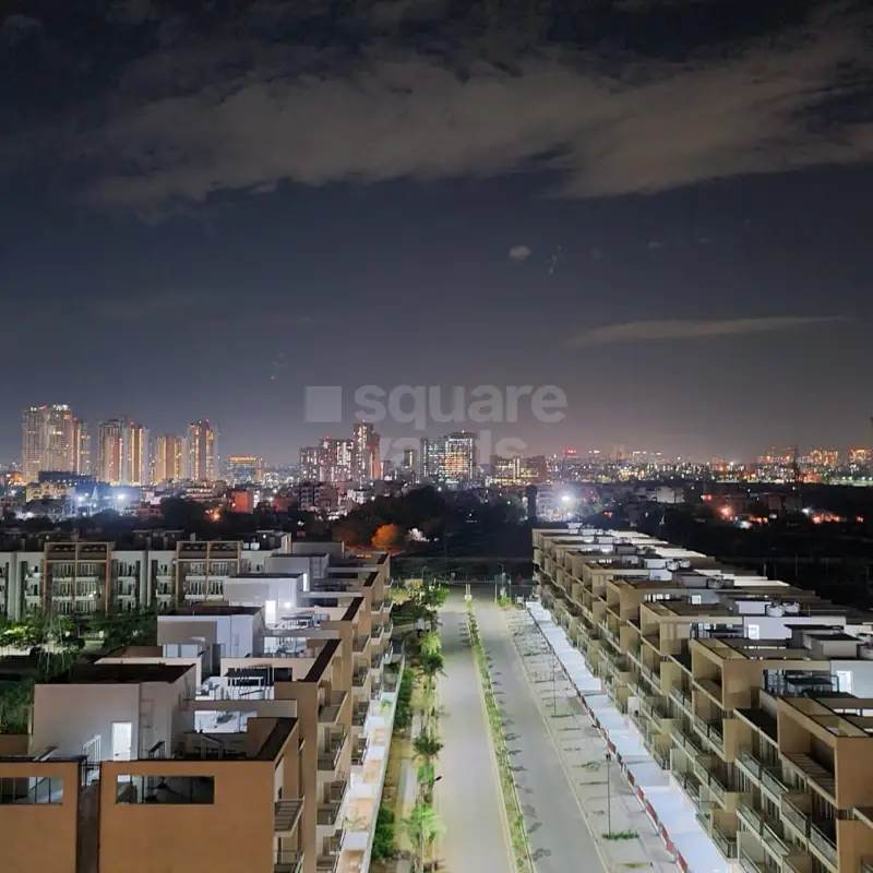 3 BHK + Servant Room Apartment For Rent in Ireo Skyon