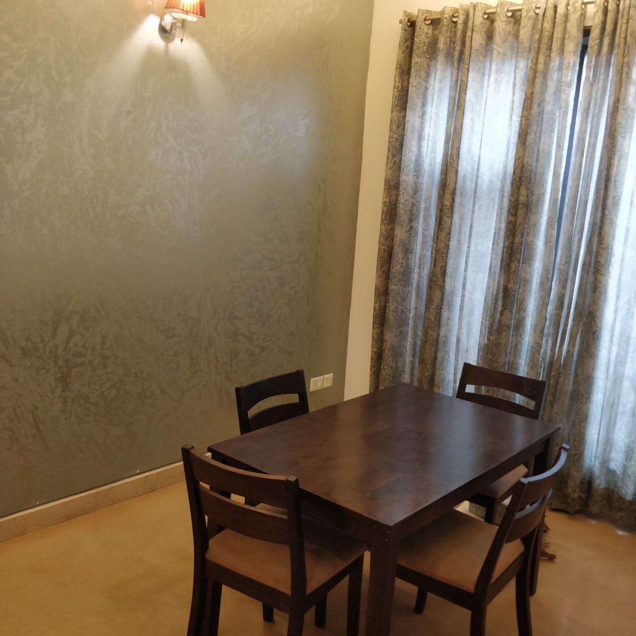 Resale 3 Bedroom 2000 Sq.Ft. Builder Floor in Shivalik A Block, Malviya