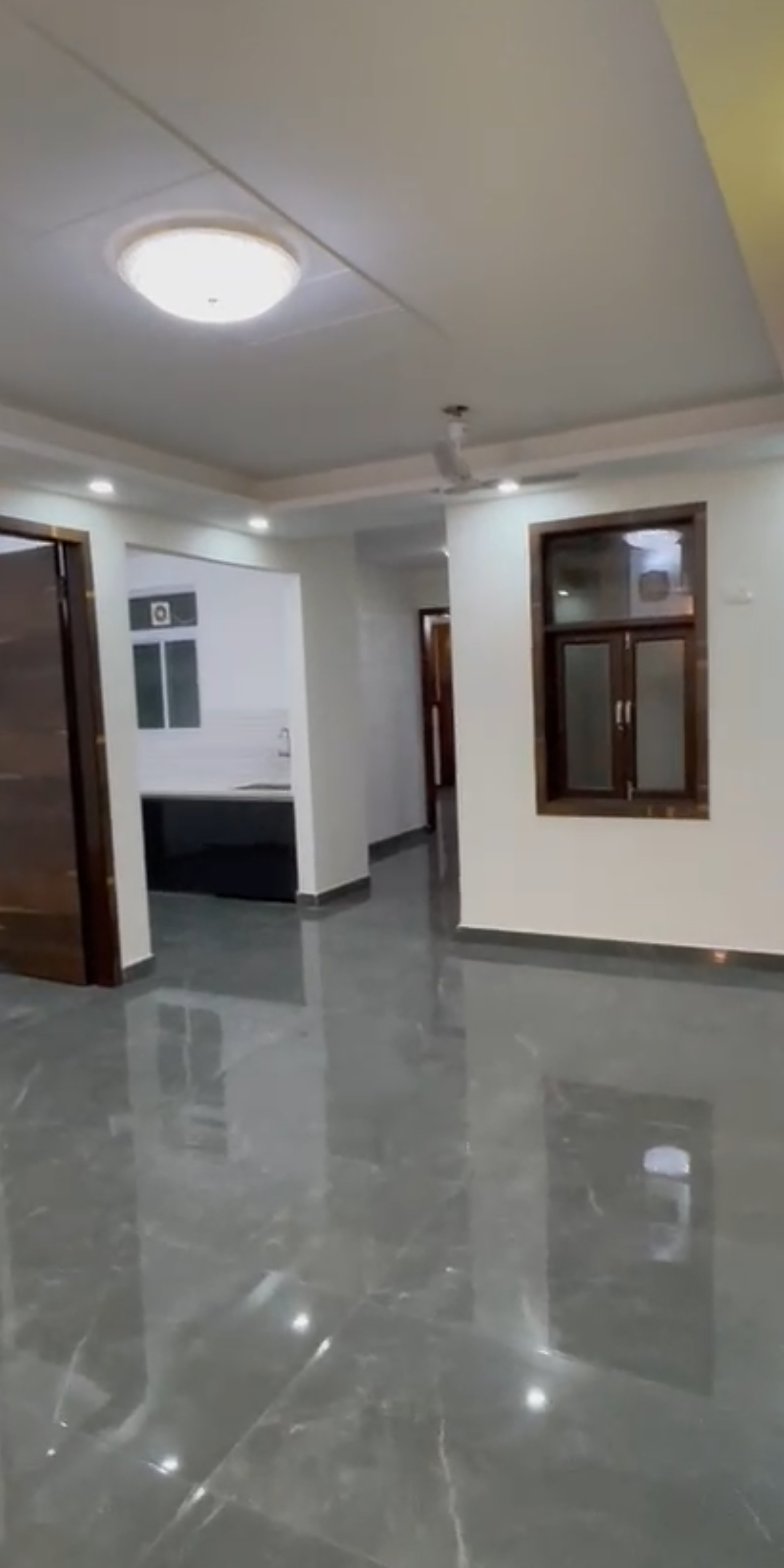 Resale 3 Bedroom 1100 Sq.Ft. Builder Floor in RWA Khirki Extension