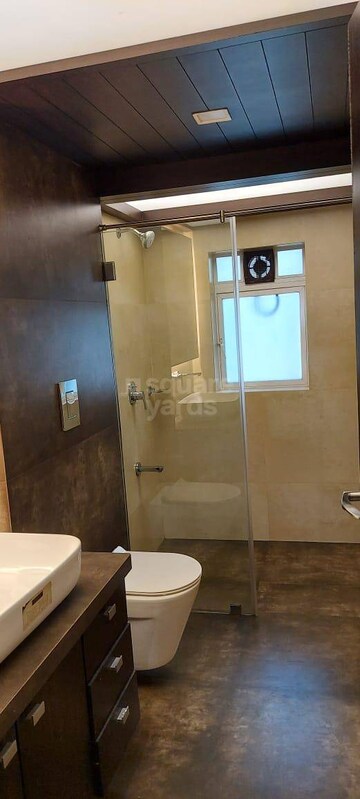 Attached Bathroom in 4 BHK Apartment at Juhu – for Rent