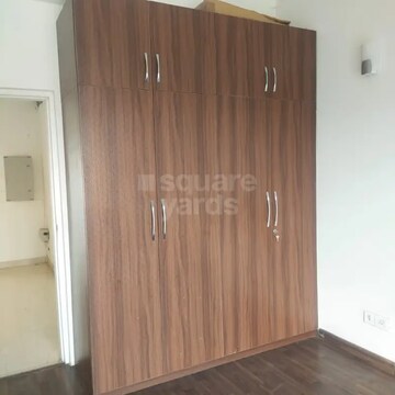 Room in 3 BHK Apartment at BPTP Astaire Gardens, Sector 70a – for Rent