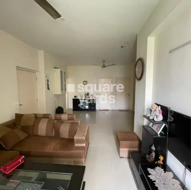 3 BHK + Servant Room Apartment For Rent in Emaar Palm Hills