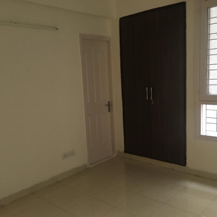 Room, tulip-white 3 Bedroom 1326 Sq.Ft. Apartment In Sector 69 Gurgaon 4112558