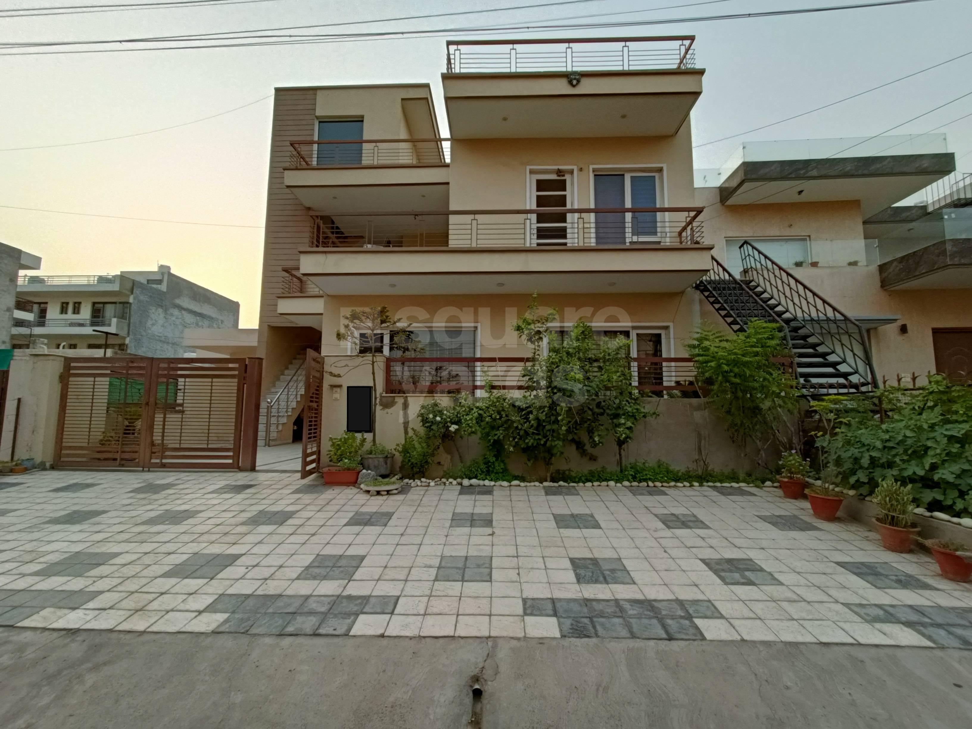 Resale 6 Bedroom 200 Sq.Yd. Independent House in Sector 79 Mohali - 4904888