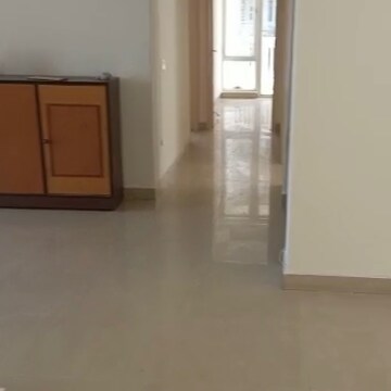Room in 3 BHK Apartment at GPL Eden Heights, Sector 70 – for Rent