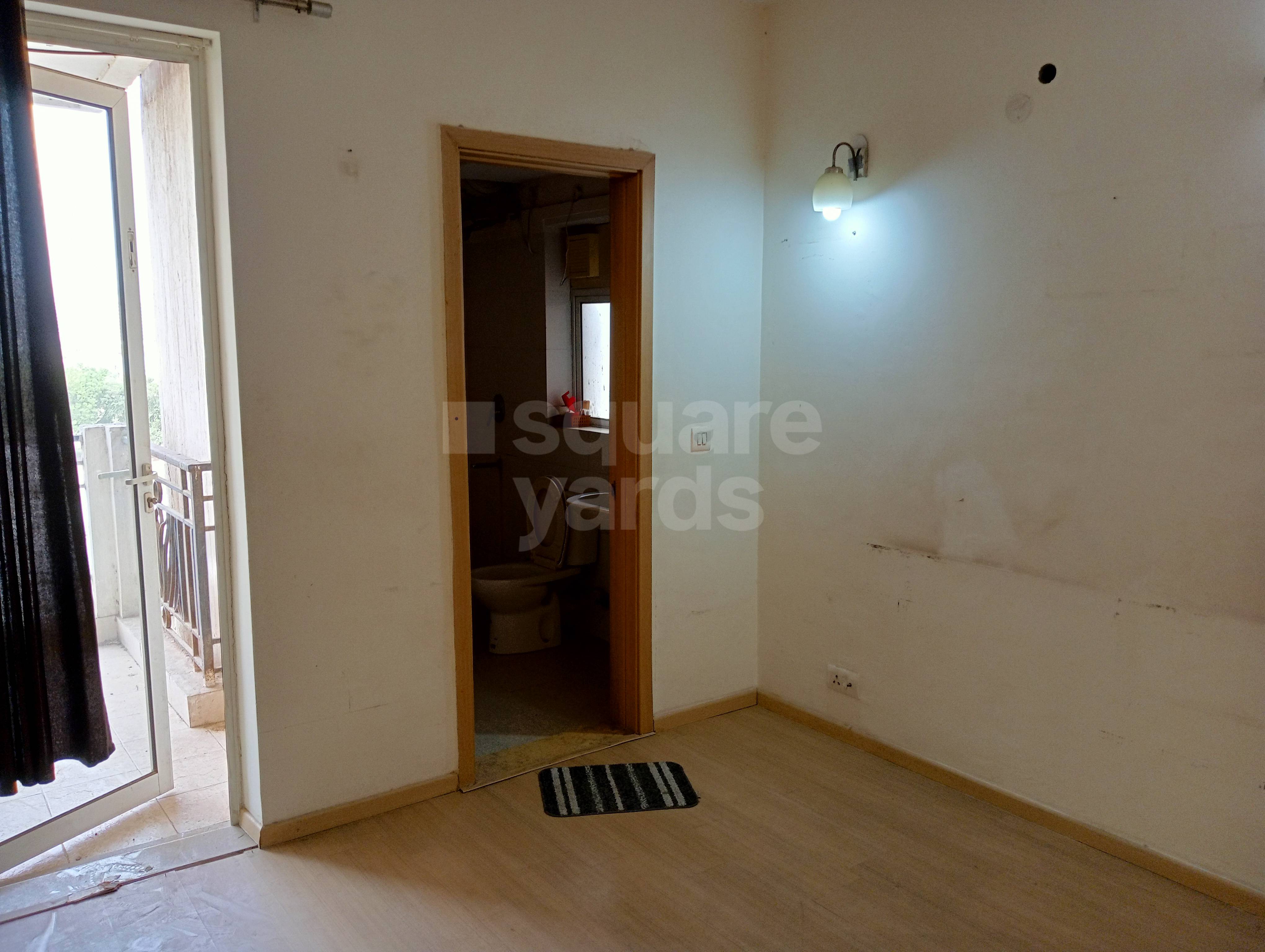 Rental 3 Bedroom 1845 Sq.Ft. Apartment in DLF New Town Heights, Sector