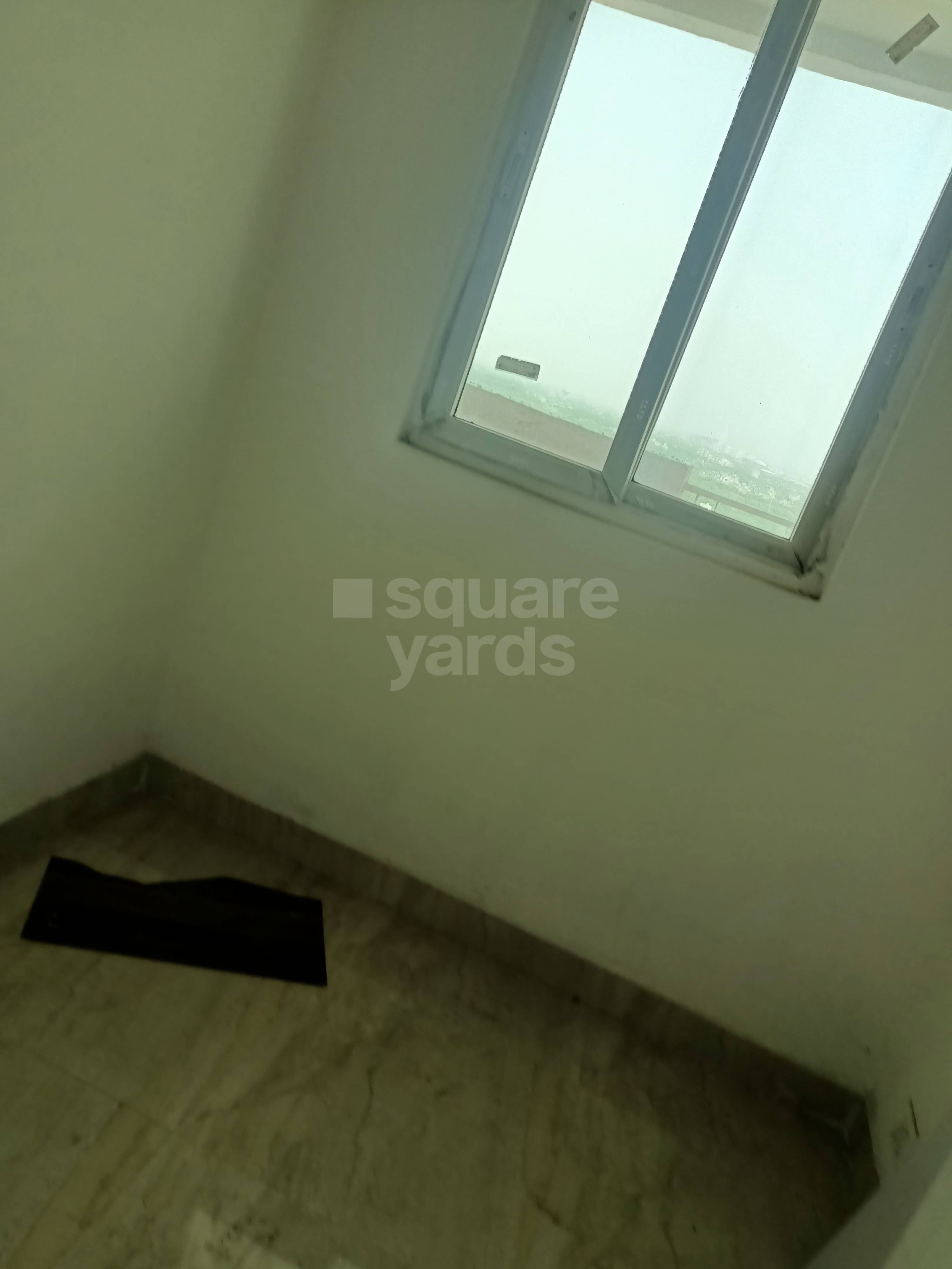 Rental 2 Bedroom 120 Sq.Mt. Apartment in Msx Alpha Homes, Gn Sector