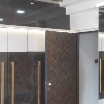 Room in 3 BHK Apartment at M3M Ikonic, Sector 68 – for Rent
