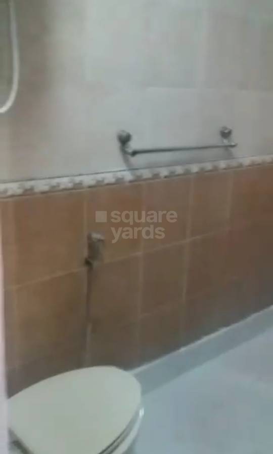 Rental 3 Bedroom 1570 Sq.Ft. Apartment in Manu Apartments, Mayur Vihar