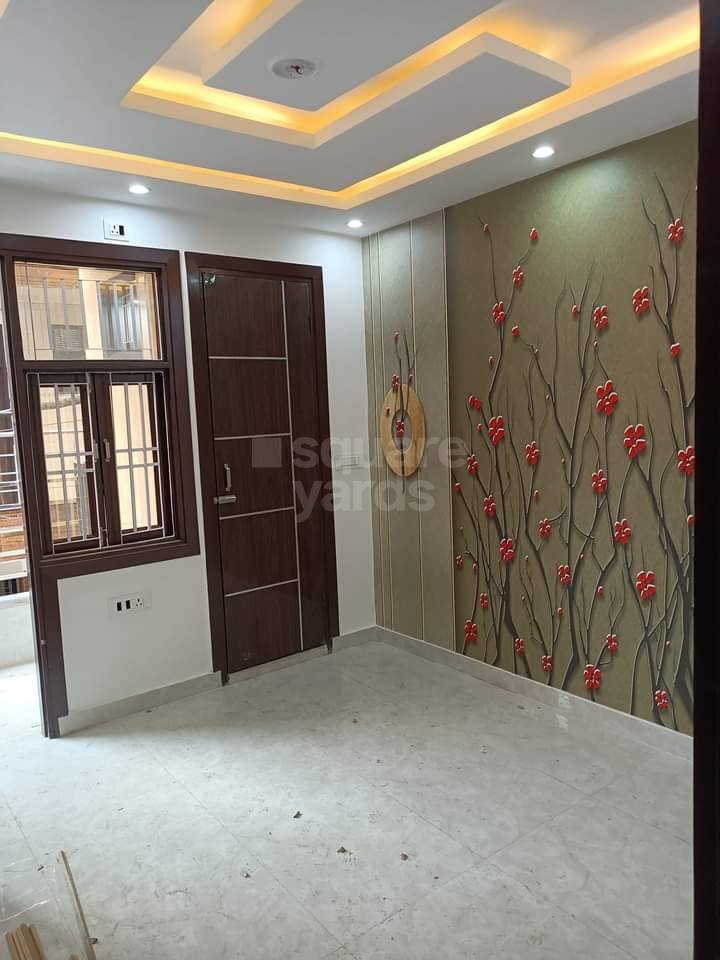 Rental 2.5 Bedroom 911 Sq.Ft. Independent House in Sector 55 Noida