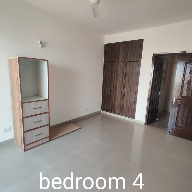 4 BHK Apartment For Rent in Tulip Ivory